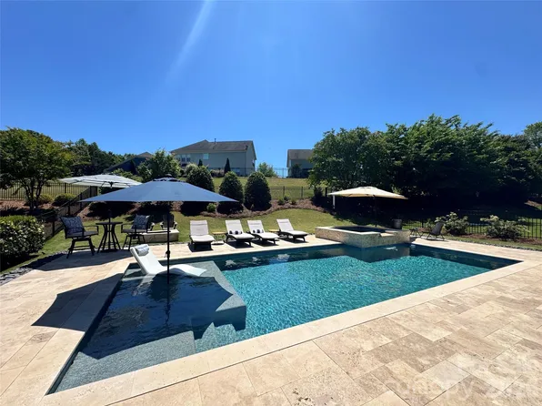 109 Heron Cove Loop, Mooresville, NC 28117