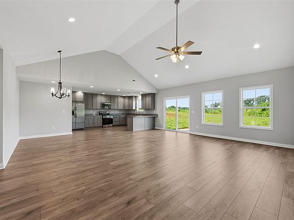 2nd image of 77 Garden Way
