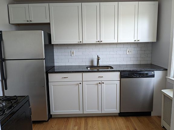 2nd image of 13 Clarmore Dr
