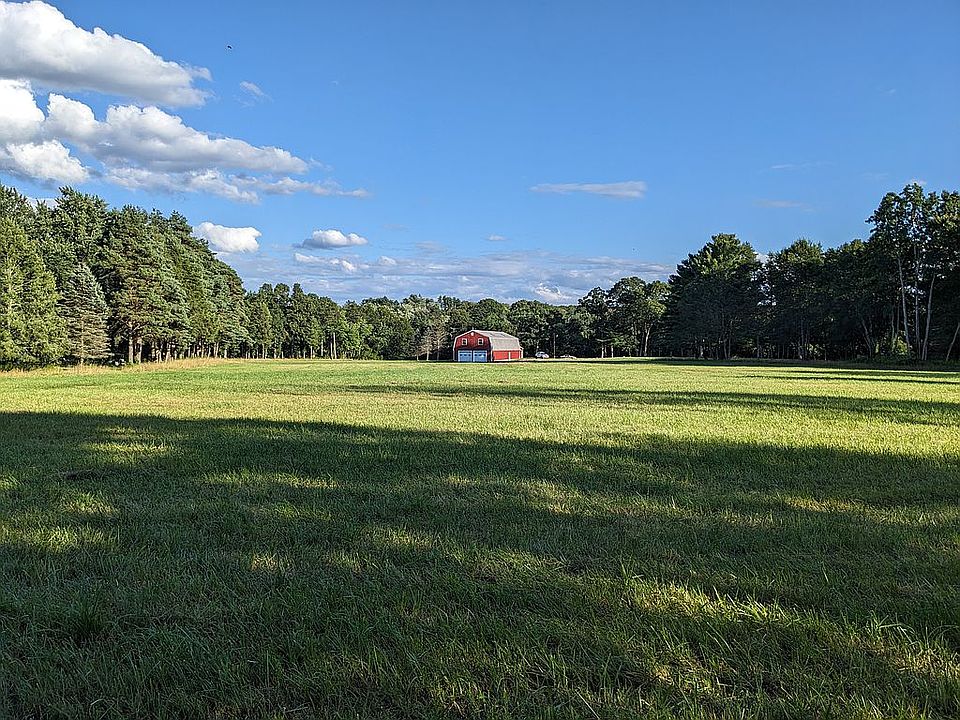 2nd image of 85 Hickory Rd