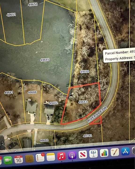 2nd image of 3520 Riverside Dr