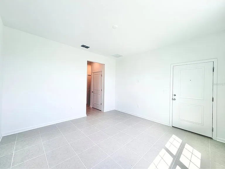 5157 Green Belt Dr #B — Photo 5