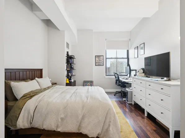 1 Hanson Place image 6 of 18