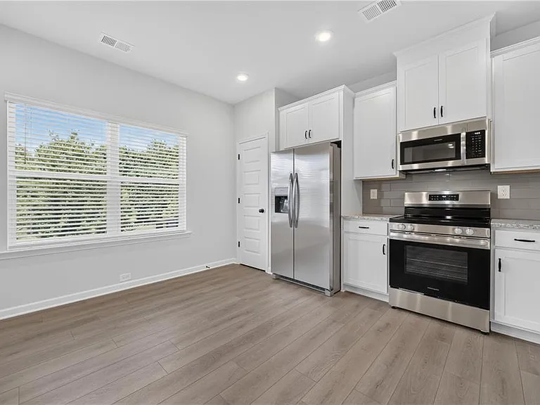58 Jacobs Farm Ln — Photo 16