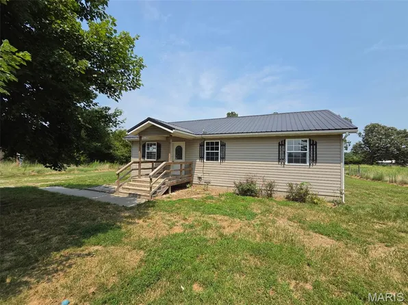 97 Concord Dr, Marshfield, MO 65706