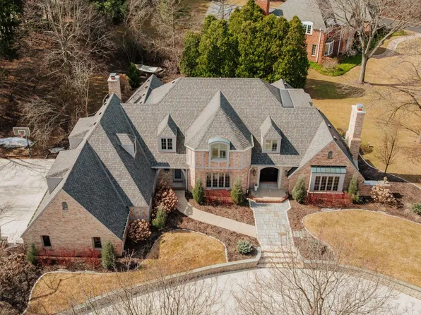 1205 Greenway TERRACE, Elm Grove, WI 53122