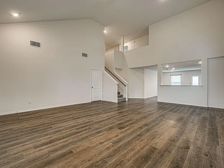 317 Sage St — Photo 5