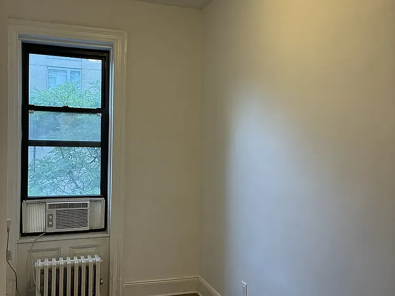217 W 71st St #4R — Photo 2
