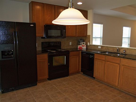 4th image of 11305 Ashbrook Dr