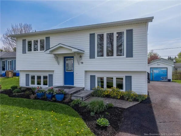 78 James St, Fredericton, NB E3G 5V6