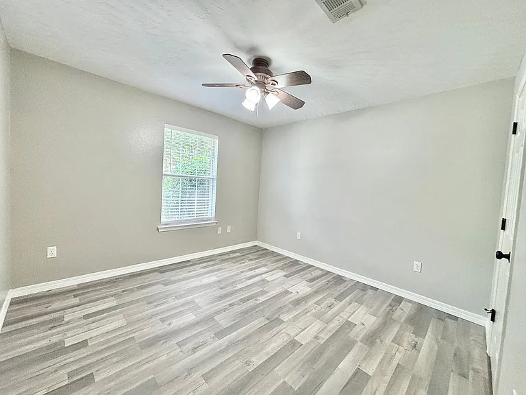 4734 Autumndale Dr — Photo 14