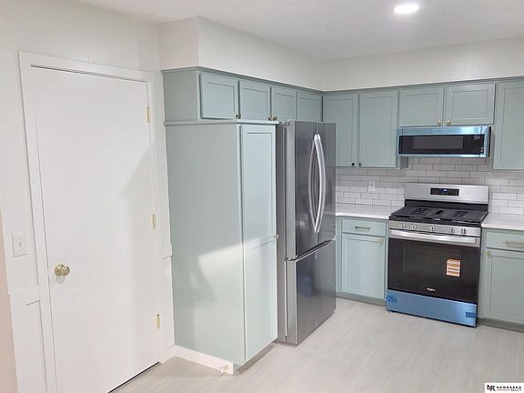 4th image of 5012 S 94th St