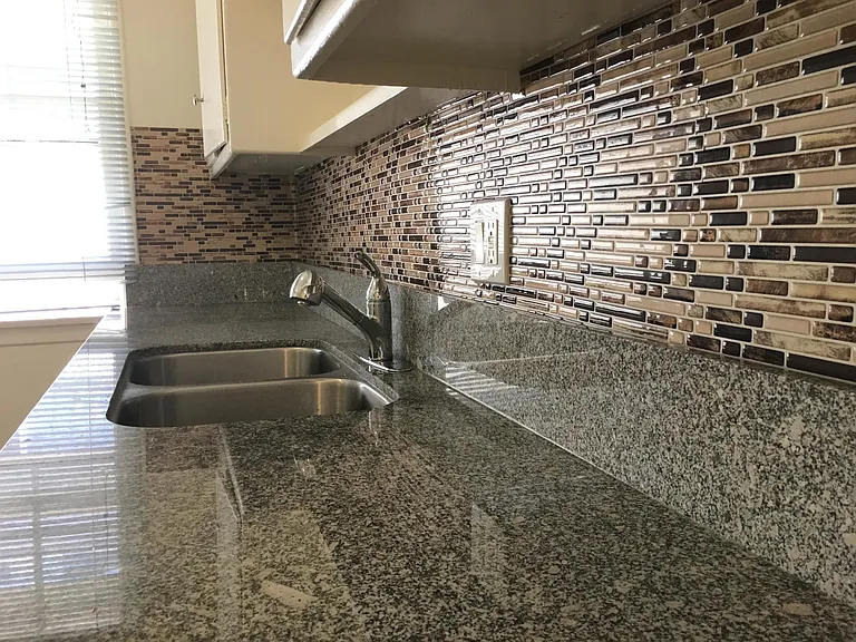 1241 S Bundy Dr #5 — Photo 21