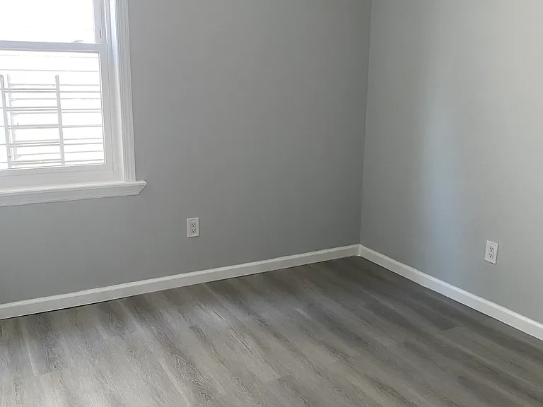 208 S Grove St #2 — Photo 2