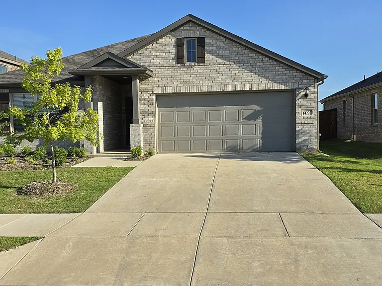 14220 Aberavon Dr — Photo 3