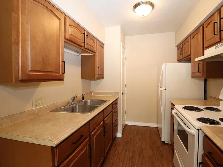 23053 Main St #14 — Photo 18