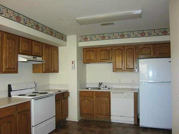 3rd image of 9A Holly Dr