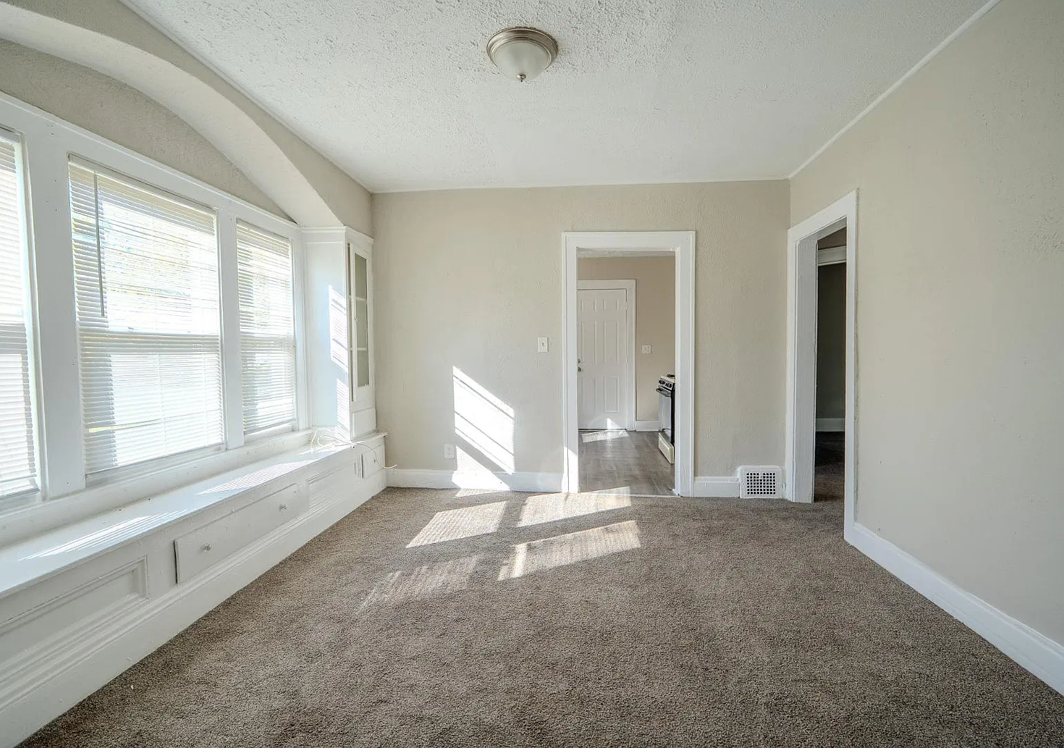 3604 E 117th St - 1 — Photo 3