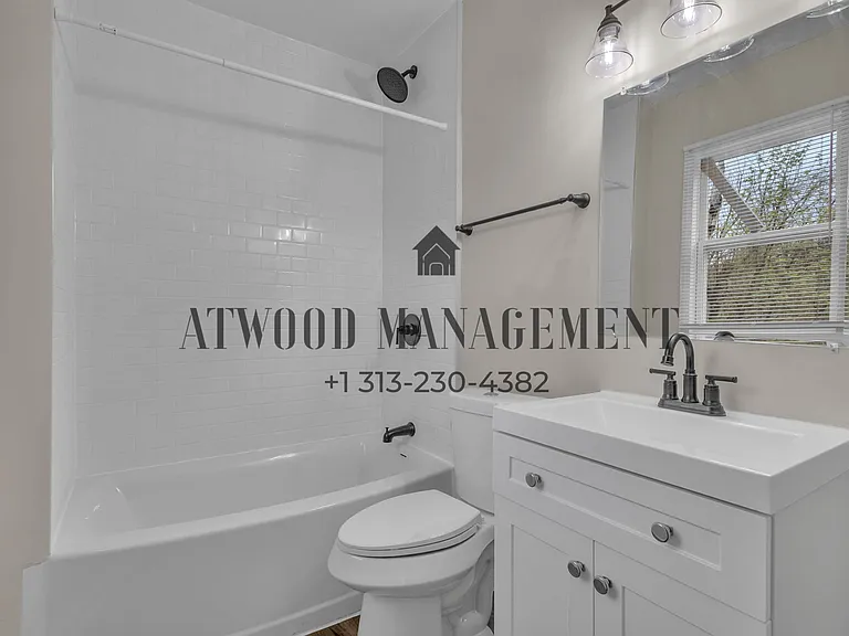 8193 Traverse St — Photo 11