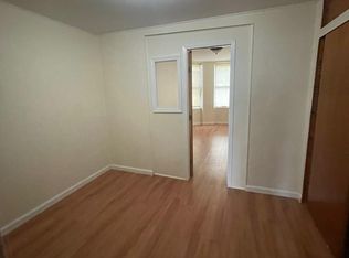 7516 61st St FLOOR 2, Ridgewood, NY 11385