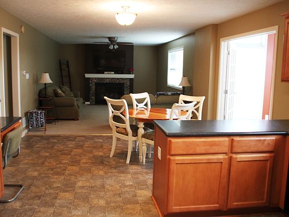 4th image of 815 Lelanford Cir
