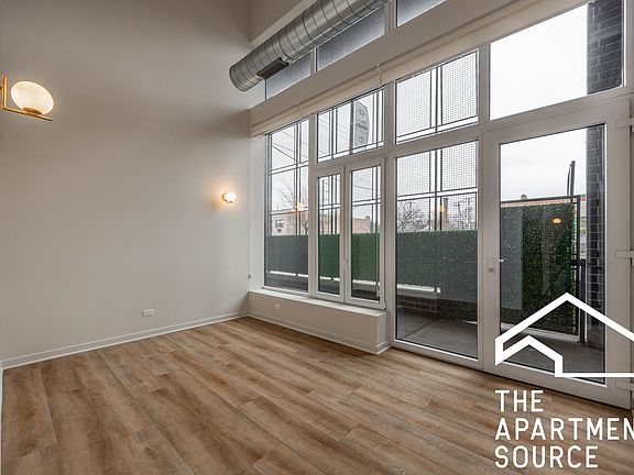 4th image of 3209 N Narragansett Ave #103