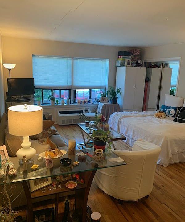 1st image of 340 Maple Ave APT 2D