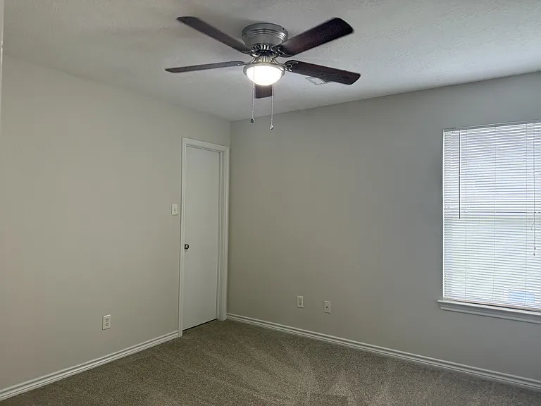 4039 Southern Trace Dr — Photo 37