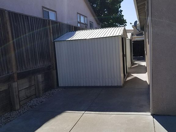 5th image of 1704 San Andres Dr