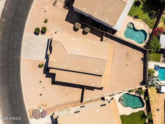 4th image of 43395 W Wild Horse Trail