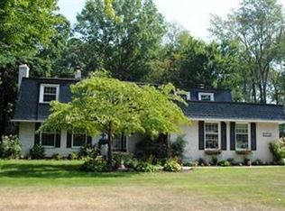 31018 Huntington Woods Pkwy, Bay Village, OH