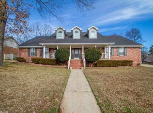 1904 Fox Trl, Benton, AR 72019