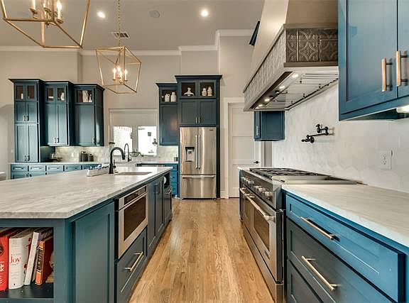 4th image of 315 Chatham Pl