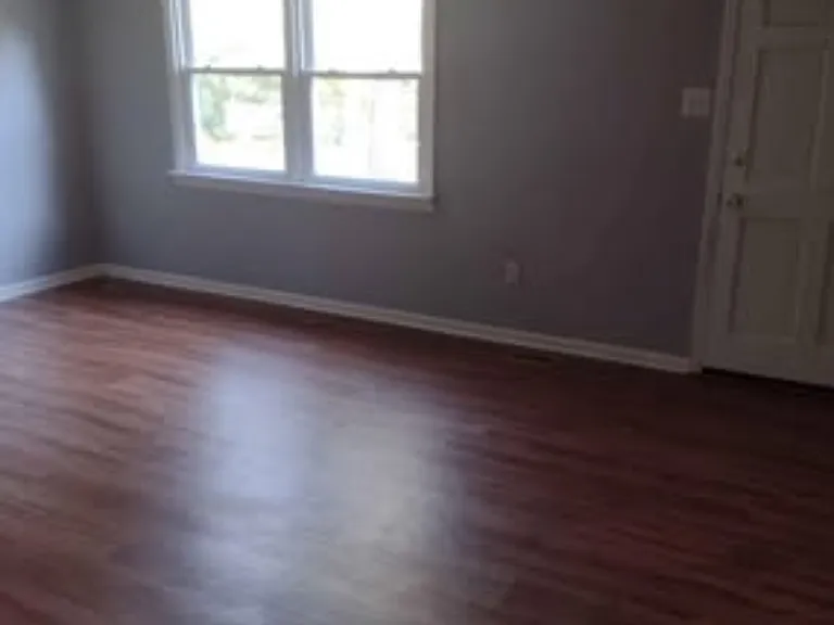 200 Ruth St — Photo 4