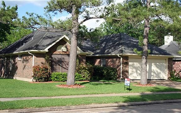 2nd image of 3007 London Ct
