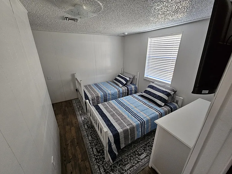 1060 Bevis Rd — Photo 18