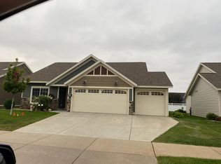 1839 Ladbrook Ln, Saint Cloud, MN 56303