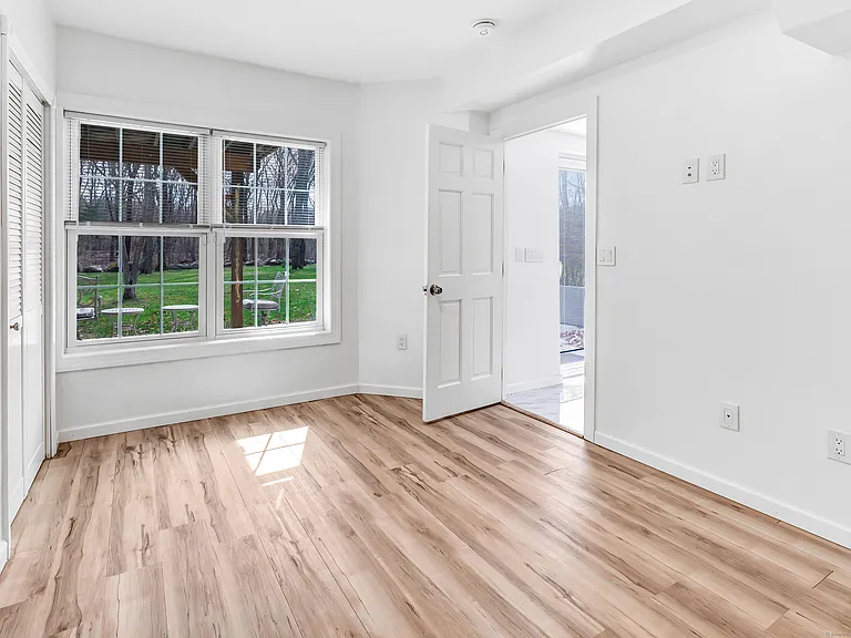 1620 N Peters Ln — Photo 17