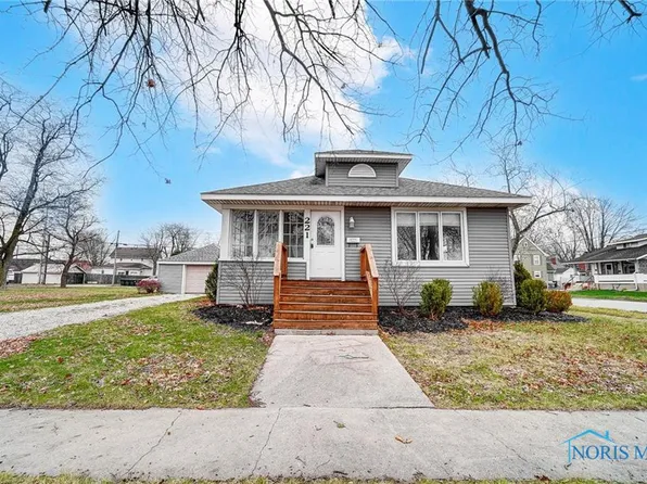 221 S Cherry St, Paulding, OH 45879