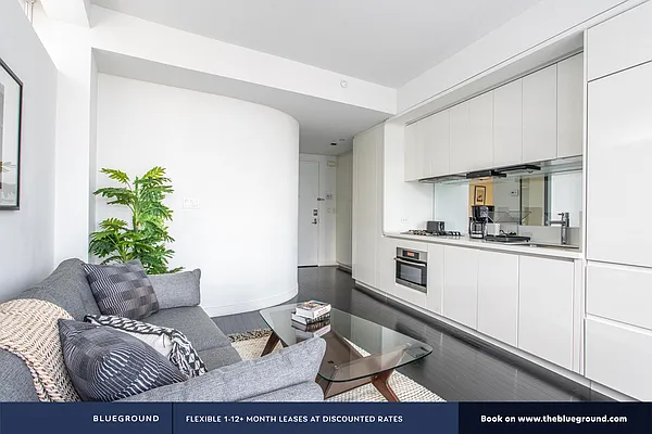 Rented by The Blueground | media 3