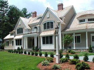 67 Madison Dr, Naples, ME 04055