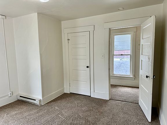 4th image of 216 1/2 NW 3rd St