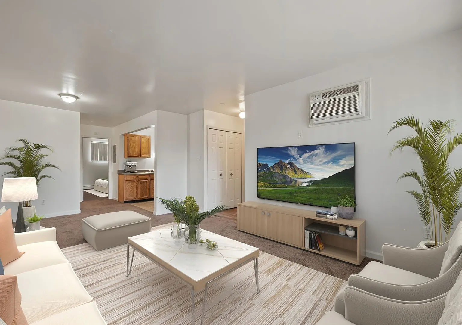 Pembrook Manor — Photo 4
