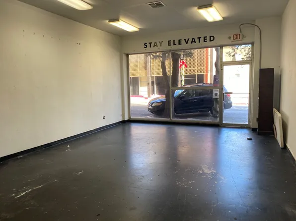 425 Schatzell St #J, Corpus Christi, TX 78401