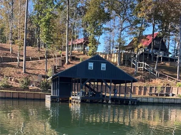 424 Lee Road 965, Valley, AL 36854