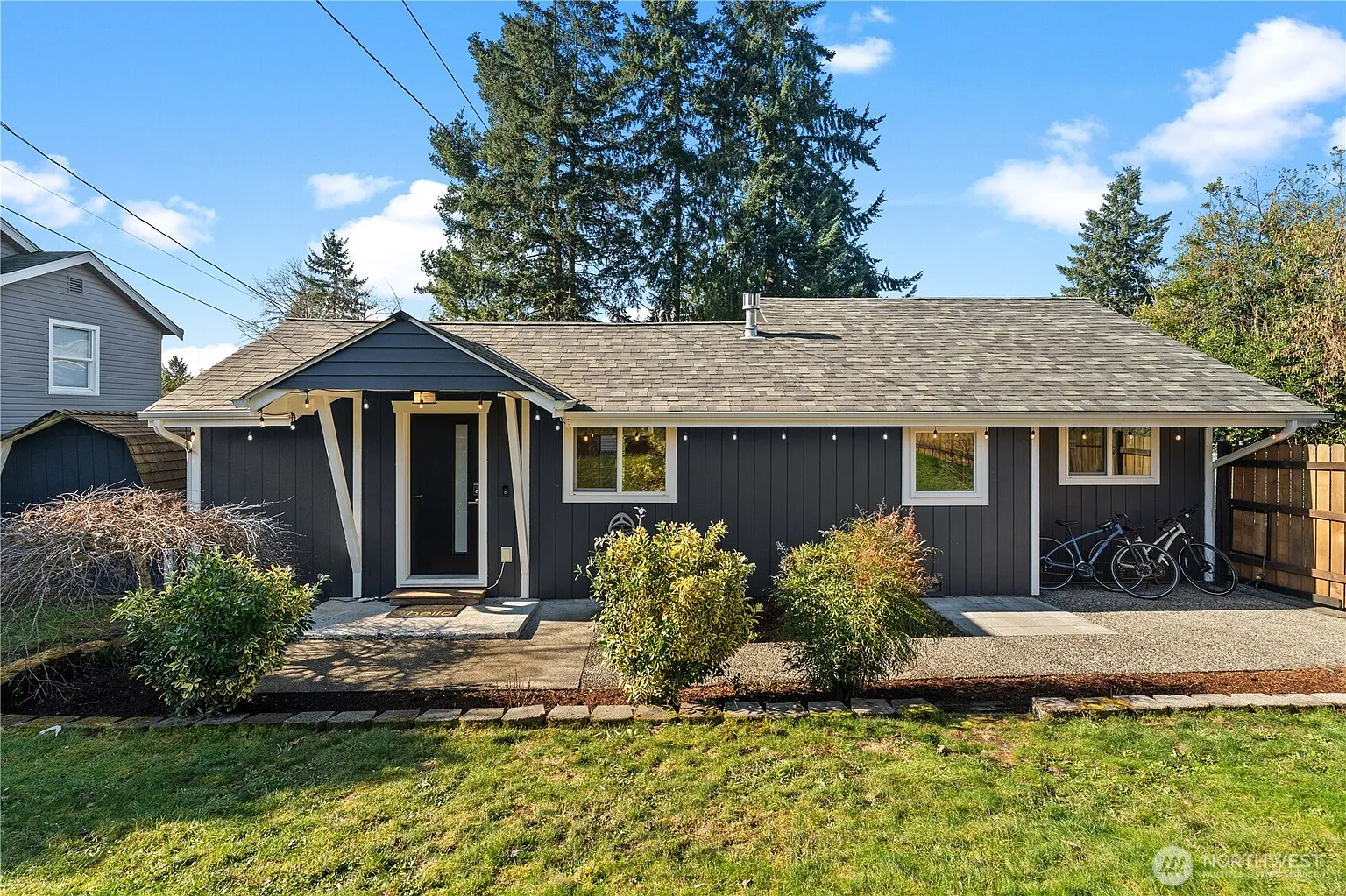 18121 12th Avenue NE photo 1