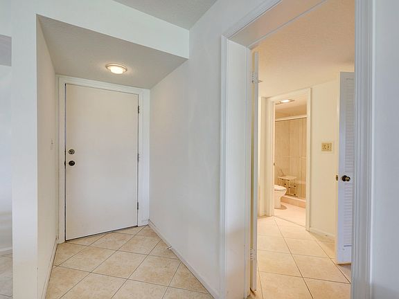 5th image of 2400 S Ocean Drive #7633