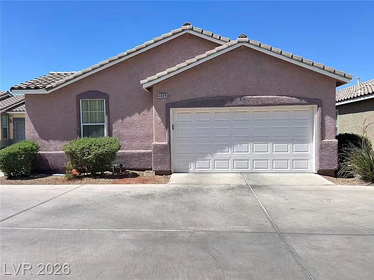 4929 Droubay Dr — Photo 9