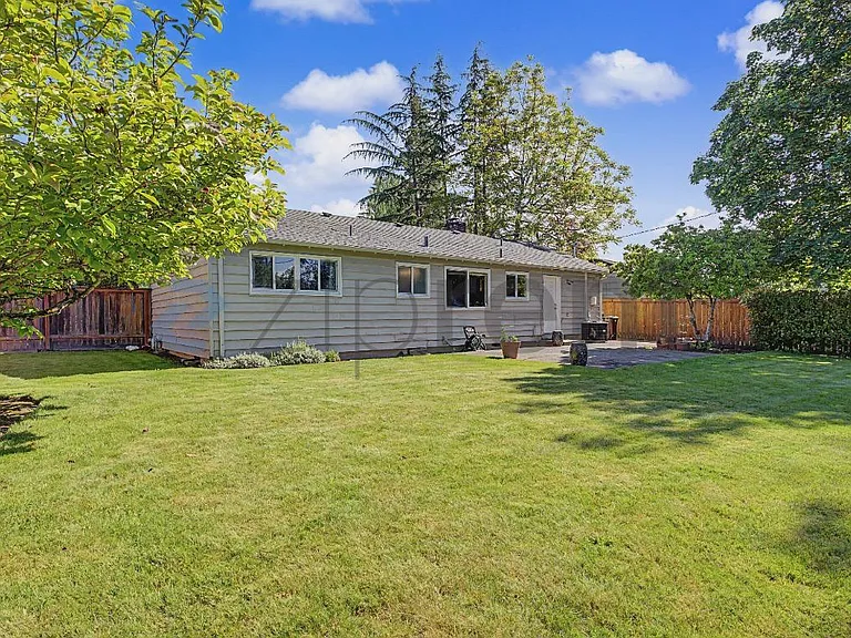 12720 SW Edgewood St — Photo 6