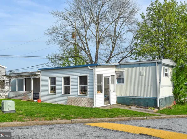 93 Valley View Rd, Birdsboro, PA 19508